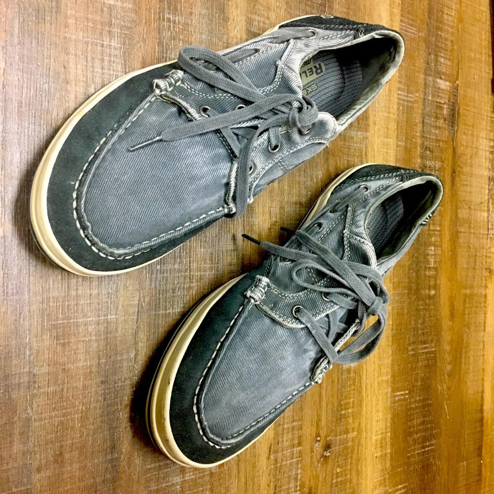 Men’s Skechers Sz 11 Memory Foam lace sneakers